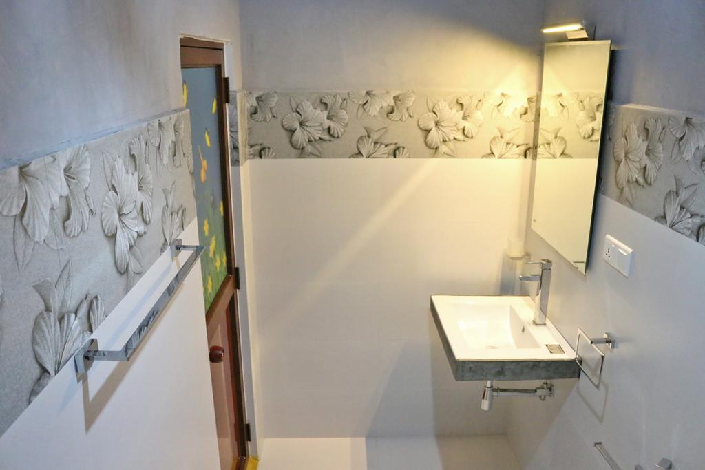 Sweden Inn Guesthouse Хиккадува Экстерьер фото